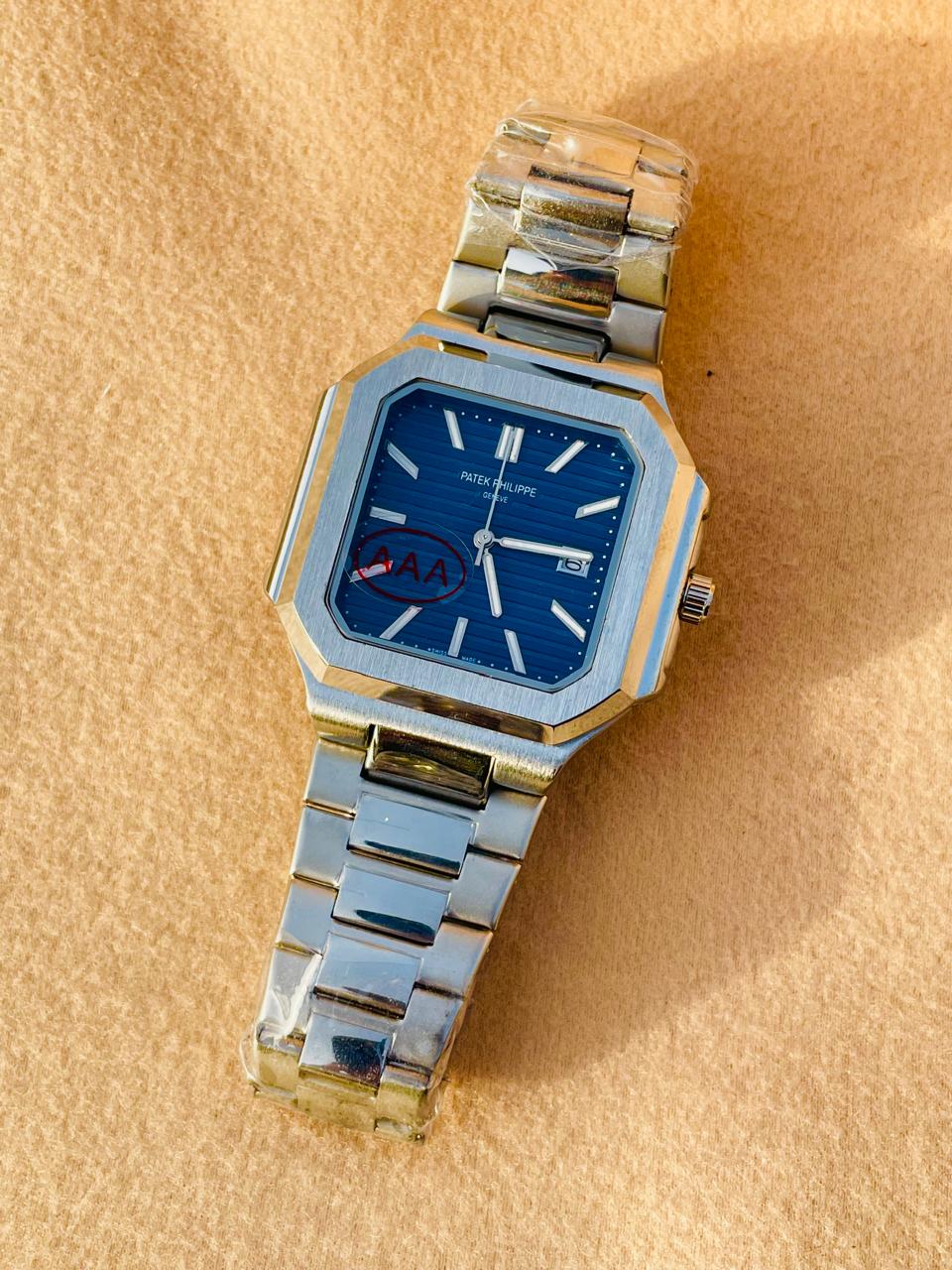 Premium Silver Deep Blue PAT chain watch 😍 weight 135 gm with butterfly 🦋 lock 42 mm