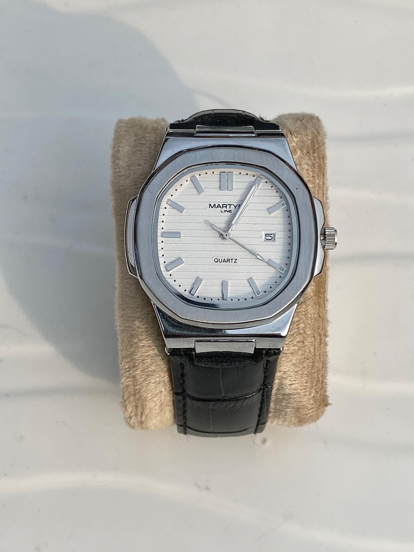 Decent black strap white Dial martin Leather watch