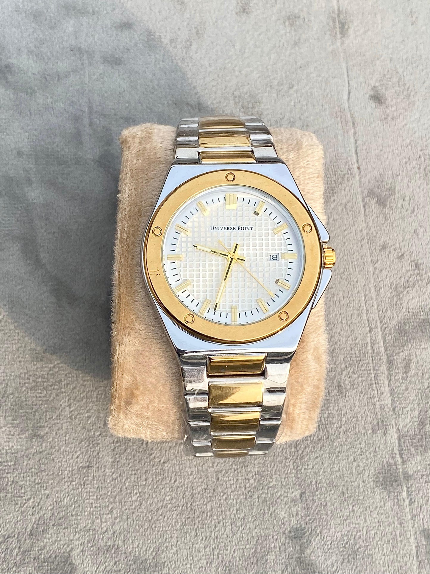 Two Tone Emerald plain Bezel Date watch